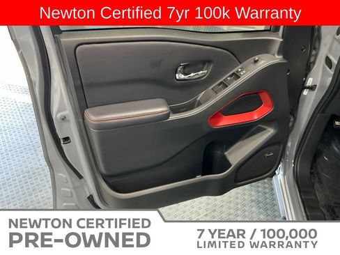 Used 2025 Nissan Frontier PRO-4X w/ Pro Premium Package AWD/4WD image 46