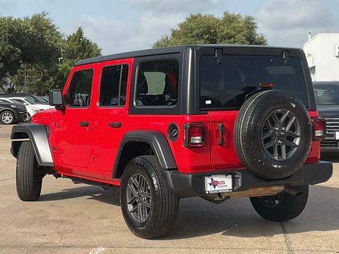 Used 2025 Jeep Wrangler Unlimited Sport AWD/4WD image 7