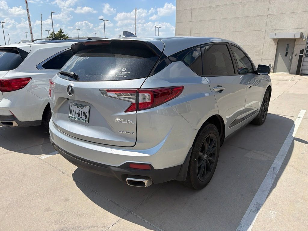 Used 2025 Acura RDX SH-AWD image 4