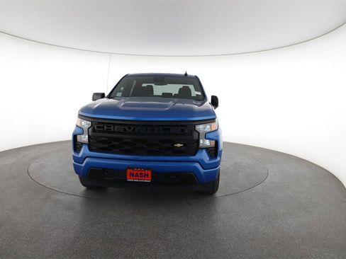 Used 2023 Chevrolet Silverado 1500 Custom image 4