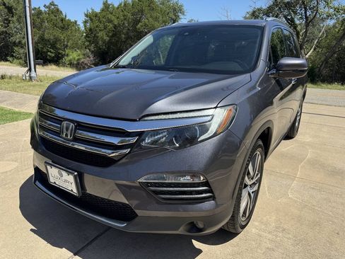Used 2018 Honda Pilot Elite image 5