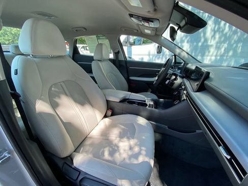 Used 2025 Hyundai Sonata SEL FWD image 38