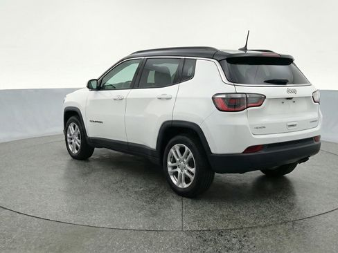 Used 2025 Jeep Compass Limited image 6