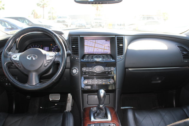 Used 2015 INFINITI QX70 2WD w/ Premium Package image 10