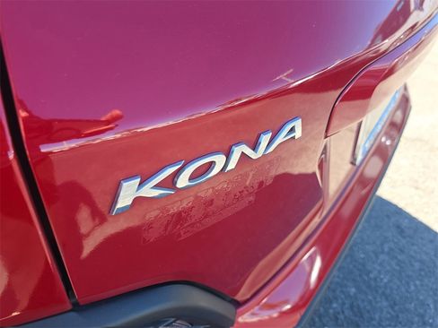 Used 2021 Hyundai Kona SEL image 5