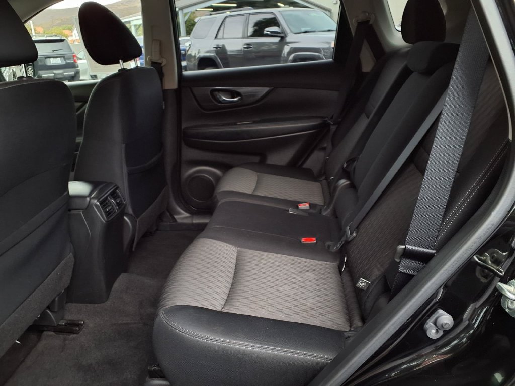 Used 2020 Nissan Rogue SV AWD/4WD image 22