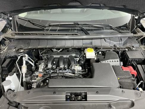 Certified 2025 Nissan Pathfinder SL w/ Cargo Package AWD/4WD image 26