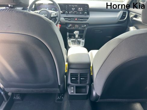 New 2026 Kia Seltos LX FWD image 21
