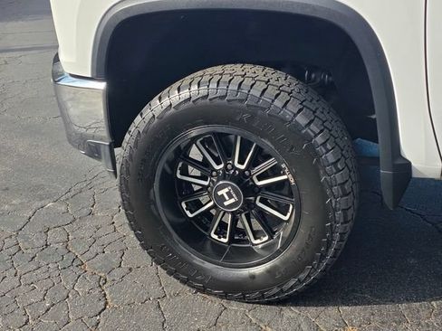 Certified 2020 Chevrolet Silverado 2500 LTZ w/ LTZ Plus Package AWD/4WD image 5