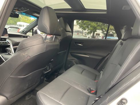Used 2024 Toyota Venza Limited AWD/4WD image 4