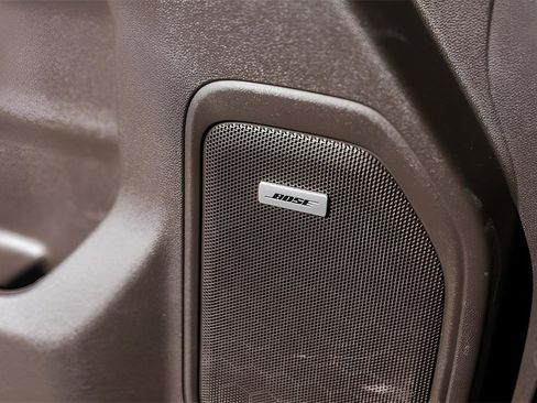 Used 2020 Chevrolet Silverado 1500 LT Trail Boss image 23