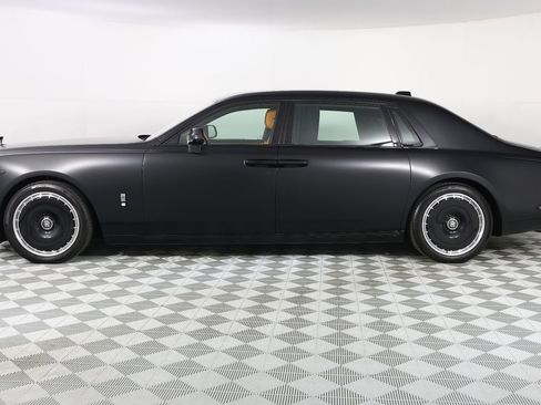 Certified 2024 Rolls-Royce Phantom Extended Wheelbase w/ The Phantom Package image 2