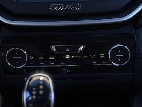 Used 2015 Maserati Ghibli S Q4 image 39