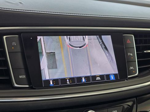 Used 2022 Buick Enclave Avenir w/ Avenir Technology Package FWD image 28