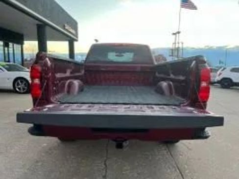 Used 2017 Chevrolet Silverado 1500 LT w/ LT Convenience Package image 5