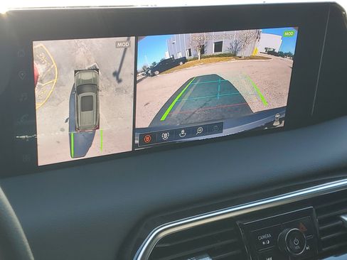 Certified 2025 Nissan Armada SL image 28