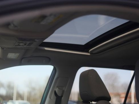 Used 2023 Toyota RAV4 XLE w/ Convenience Package image 27