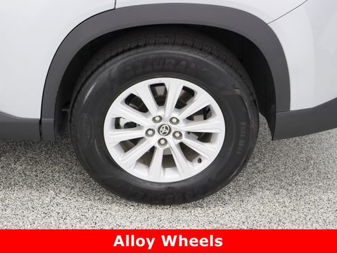 Certified 2025 Toyota Grand Highlander AWD image 10