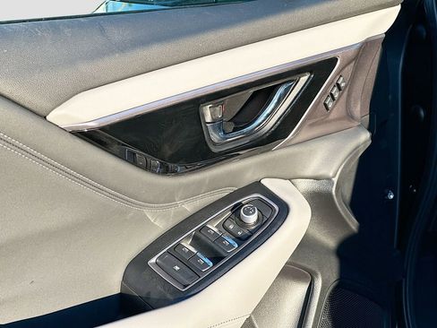 Certified 2025 Subaru Outback Limited w/ Tech Package 3 image 18