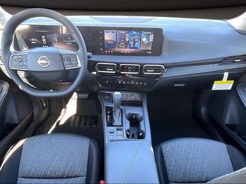 New 2026 Nissan Sentra SV w/ SV Convenience Package FWD image 5