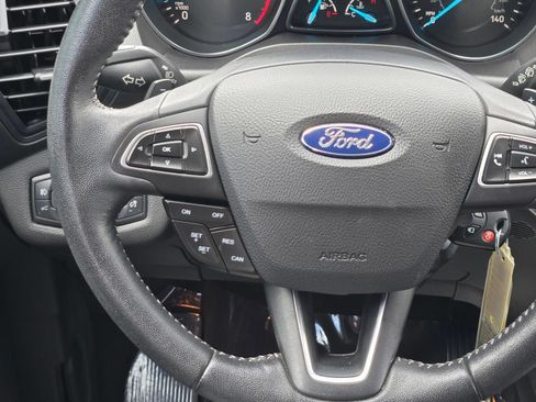 Certified 2018 Ford Escape SE w/ SE Sport Appearance Package AWD/4WD image 17