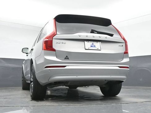 Used 2023 Volvo XC90 B5 Core w/ Climate Package AWD/4WD image 15