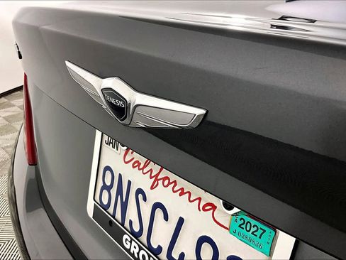 Used 2020 Genesis G70 2.0T image 29