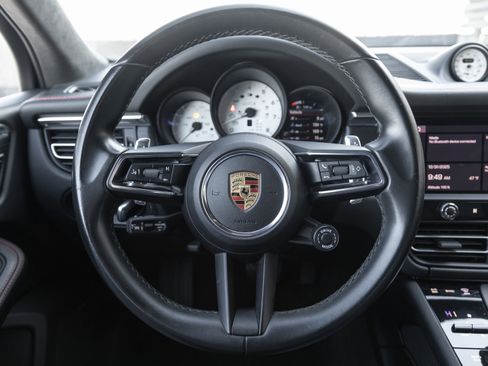 Used 2022 Porsche Macan GTS image 13