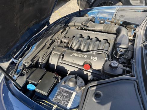 Used 1997 Jaguar XK8 Convertible RWD image 18