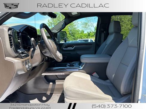 Used 2024 Chevrolet Silverado 2500 LTZ w/ LTZ Premium Package AWD/4WD image 3