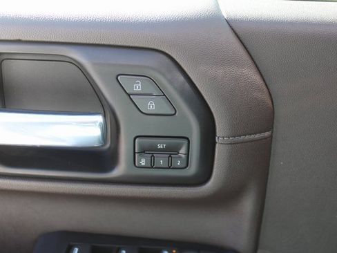 Used 2022 Chevrolet Silverado 2500 LTZ w/ LTZ Premium Package image 42