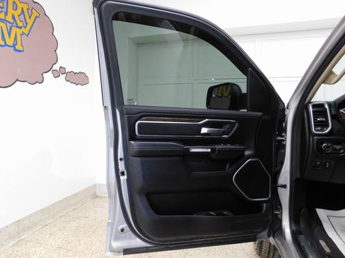 Used 2020 RAM 1500 Laramie image 30