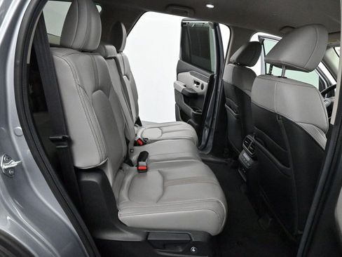 Used 2024 Honda Pilot EX-L image 35