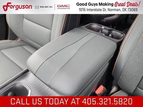 New 2026 GMC Acadia AT4 w/ Luxury Package AWD/4WD image 34