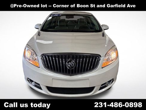 Used 2016 Buick Verano Leather w/ Driver Confidence Package FWD image 8
