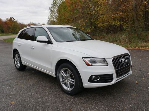 Used 2017 Audi Q5 2.0T Premium Plus w/ Premium Plus Package image 7