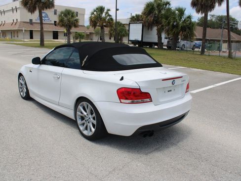 Used 2013 BMW 135i Convertible RWD image 3