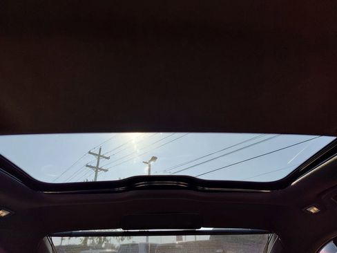 Used 2016 BMW 740i image 28