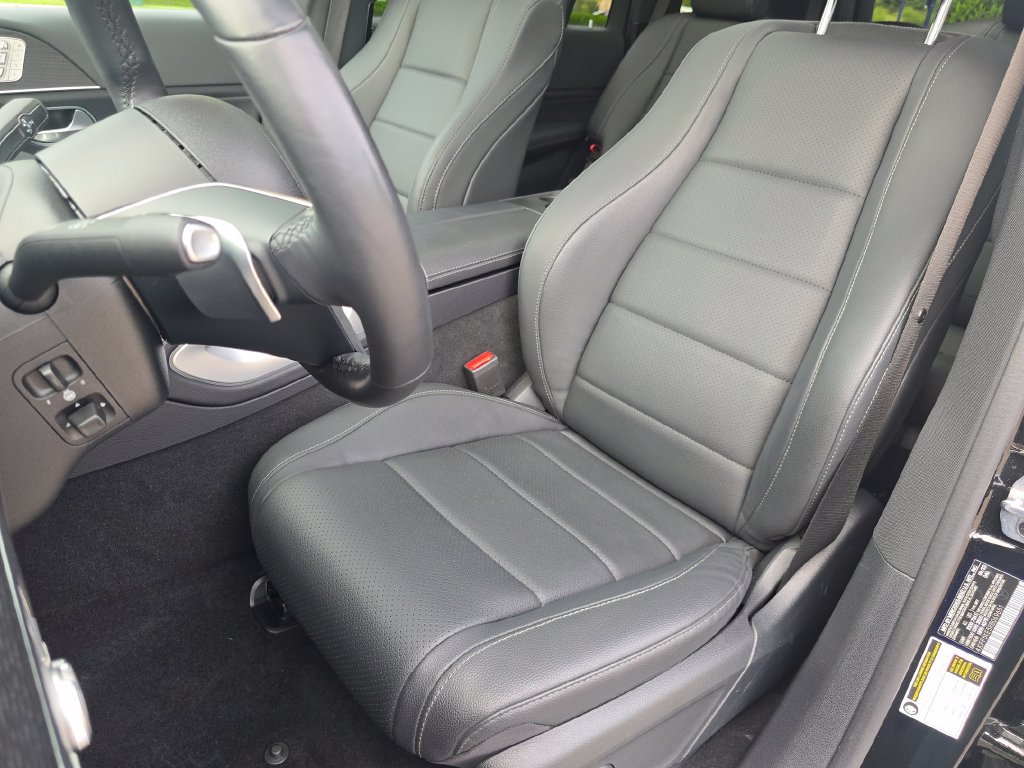 Certified 2024 Mercedes-Benz GLS 450 4MATIC image 28
