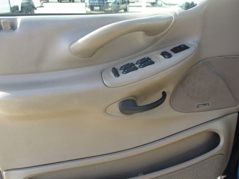 Used 2001 Ford Expedition Eddie Bauer AWD/4WD image 12
