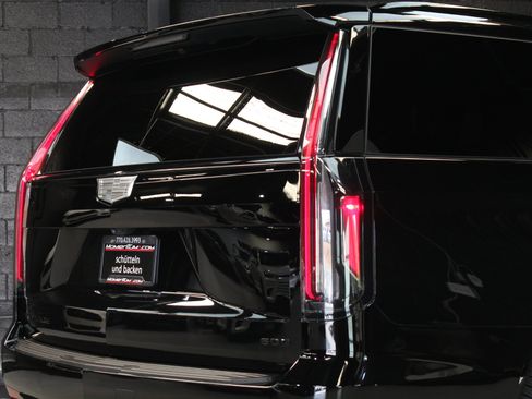 Used 2024 Cadillac Escalade Sport w/ LPO, ONYX Package AWD/4WD image 12