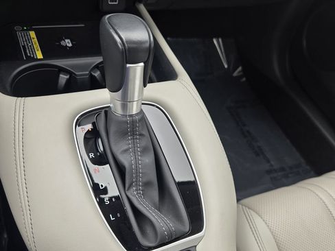 Certified 2024 Honda HR-V EX-L image 19