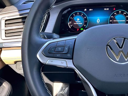 Used 2026 Volkswagen Atlas Cross Sport SE image 24