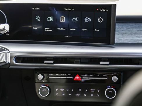 New 2026 Hyundai Ioniq 9 SEL image 15