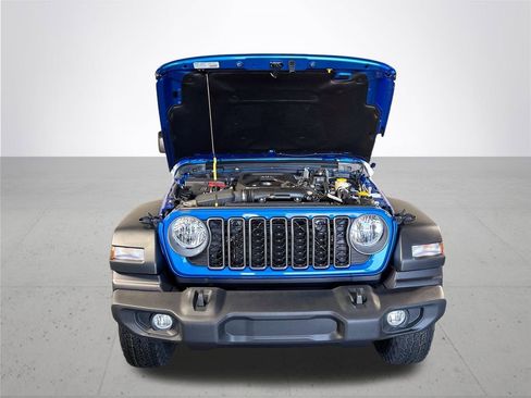 Certified 2025 Jeep Wrangler Sport image 21