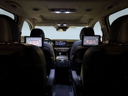 Used 2025 Kia Telluride S AWD/4WD image 25