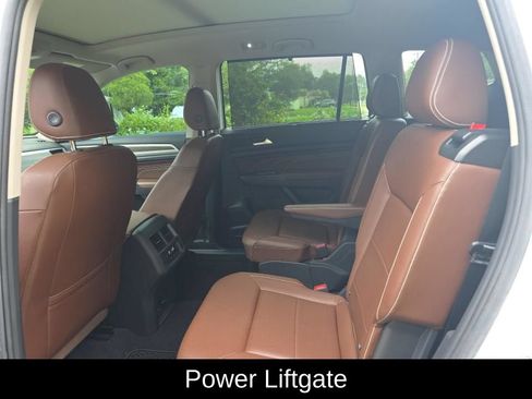 Used 2023 Volkswagen Atlas SEL AWD/4WD image 7