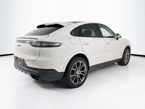 Certified 2022 Porsche Cayenne S image 9