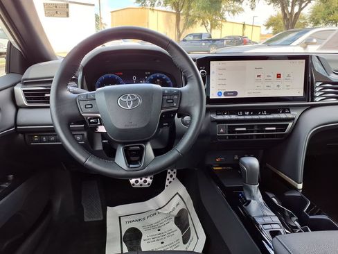 Used 2025 Toyota Camry XSE FWD image 14