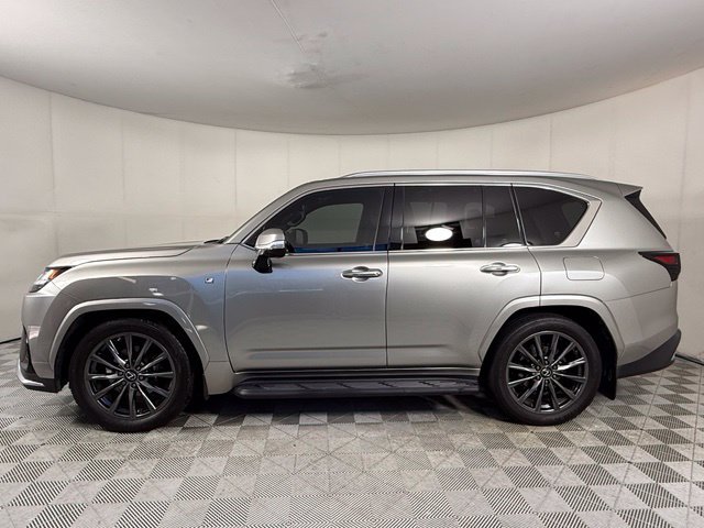 Used 2023 Lexus LX 600 F Sport w/ Accessory Package (Z1) AWD/4WD image 3